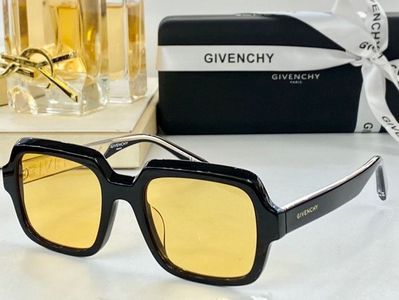 GIVENCHY Sunglasses 37